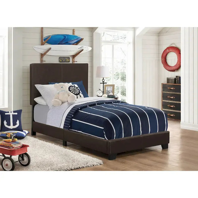 Warwick Brown and Dark Cocoa 4-piece Upholstered Bedroom Set